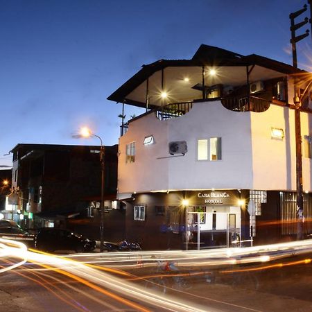 Hostal Casa Blanca Tarapoto Exterior photo